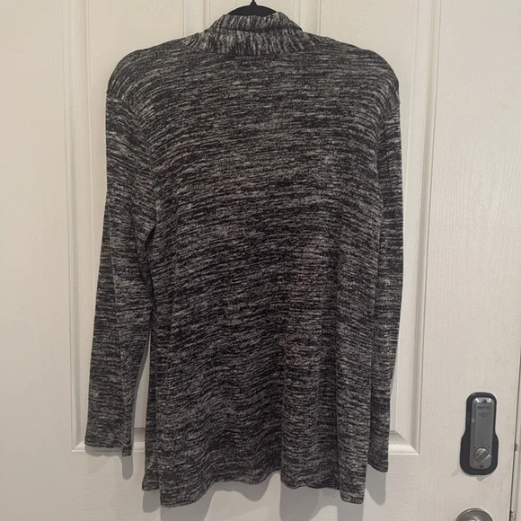 Gray cardigan - Picture 4 of 4